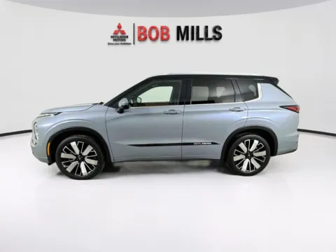 More photos of 2025 Mitsubishi Outlander SEL at Bob Mills Mitsubishi-Myrtle Beach, SC