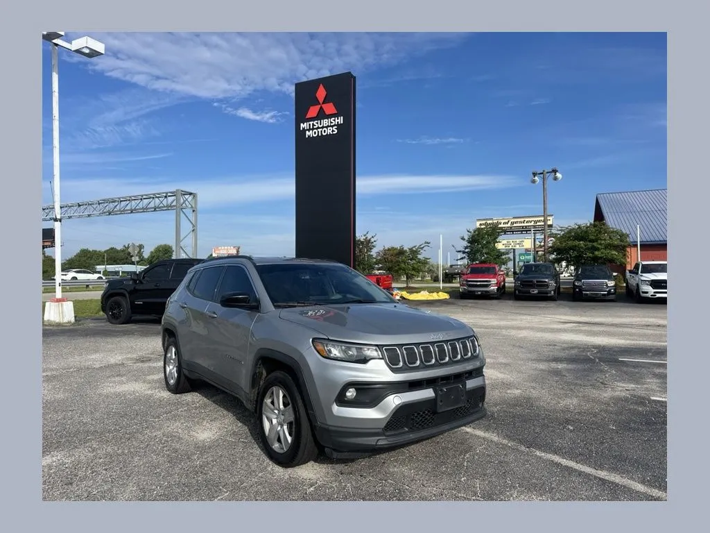 Silver 2022 Jeep Compass Latitude for sale in Myrtle Beach, SC
