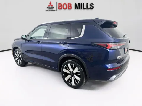 More photos of 2026 Mitsubishi Outlander SEL at Bob Mills Mitsubishi-Myrtle Beach, SC