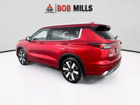 More photos of 2026 Mitsubishi Outlander SEL at Bob Mills Mitsubishi-Myrtle Beach, SC