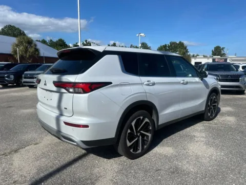 Another view of 2024 Mitsubishi Outlander SE Black Edition w/Pano Roof for sale in Myrtle Beach, SC at Bob Mills Mitsubishi-Myrtle Beach