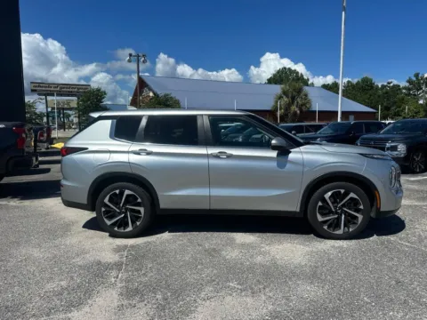 Photos of 2024 Mitsubishi Outlander SE Black Edition w/Pano Roof for sale in Myrtle Beach, SC at Bob Mills Mitsubishi-Myrtle Beach