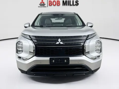 Photos of 2024 Mitsubishi Outlander SE Black Edition w/Pano Roof for sale in Myrtle Beach, SC at Bob Mills Mitsubishi-Myrtle Beach