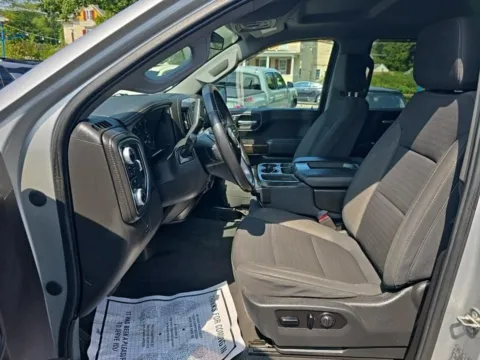 More photos of 2020 GMC Sierra 1500 SLE at Bob Mills Mitsubishi-Myrtle Beach, SC
