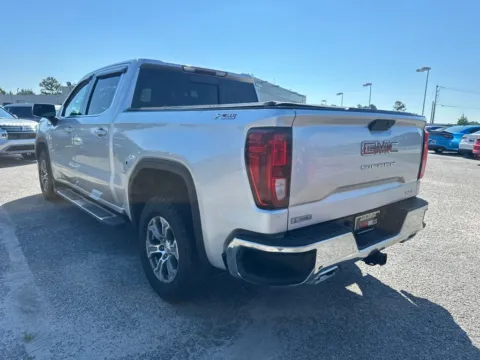 More photos of 2020 GMC Sierra 1500 SLE at Bob Mills Mitsubishi-Myrtle Beach, SC