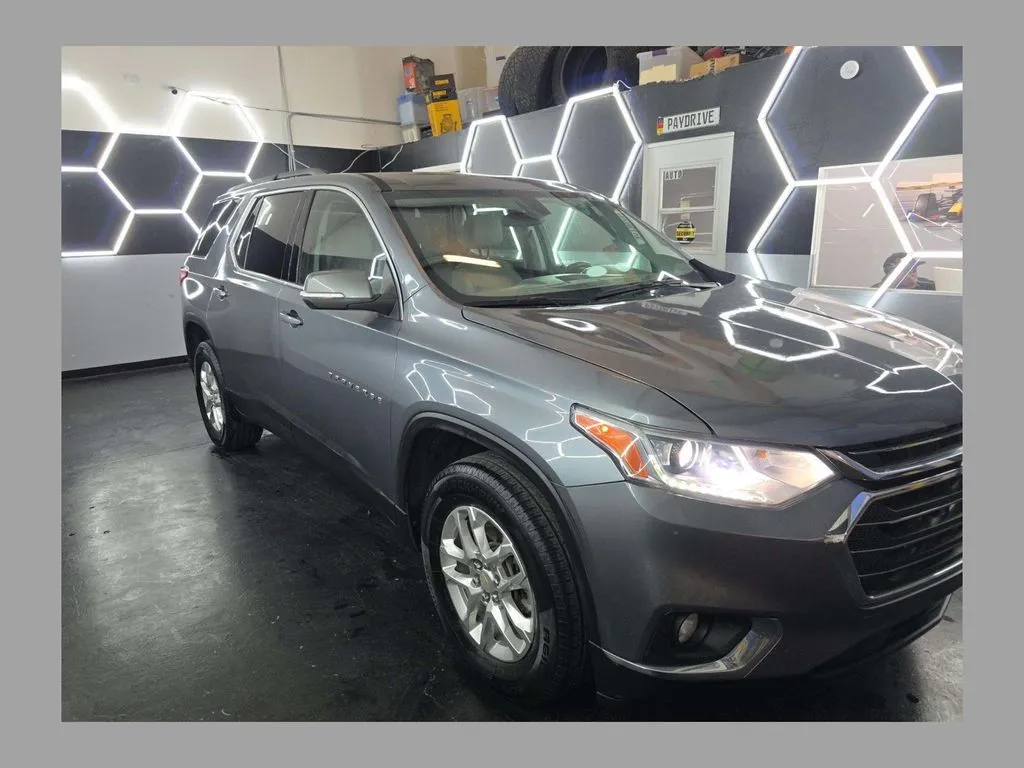 Gray 2021 Chevrolet Traverse LT for sale in Myrtle Beach, SC