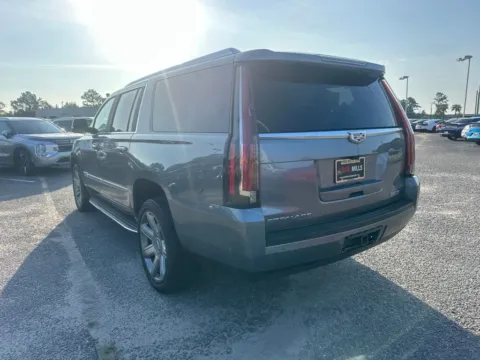 More photos of 2020 Cadillac Escalade ESV Luxury at Bob Mills Mitsubishi-Myrtle Beach, SC