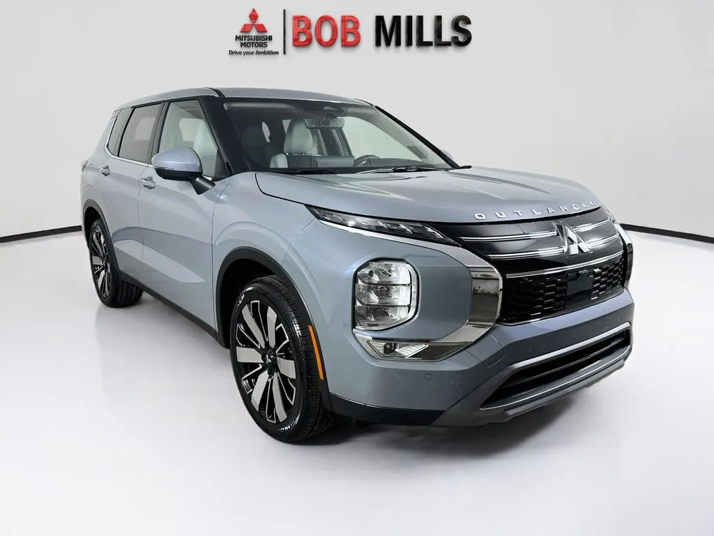 Gray 2026 Mitsubishi Outlander SE for sale in Myrtle Beach, SC