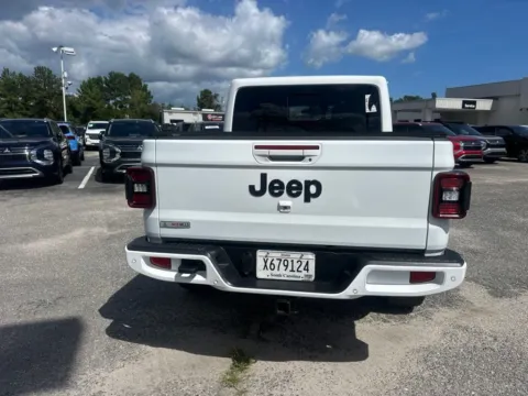 More photos of 2022 Jeep Gladiator Overland at Bob Mills Mitsubishi-Myrtle Beach, SC