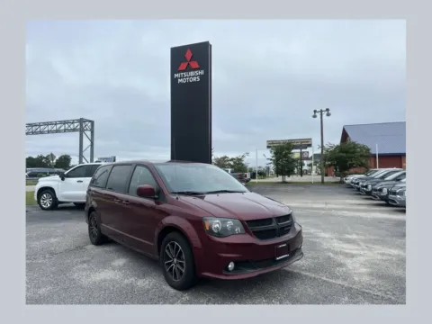 Red 2018 Dodge Grand Caravan SE Plus for sale in Myrtle Beach, SC