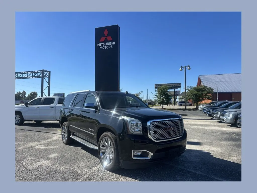 Black 2016 GMC Yukon Denali for sale in Myrtle Beach, SC