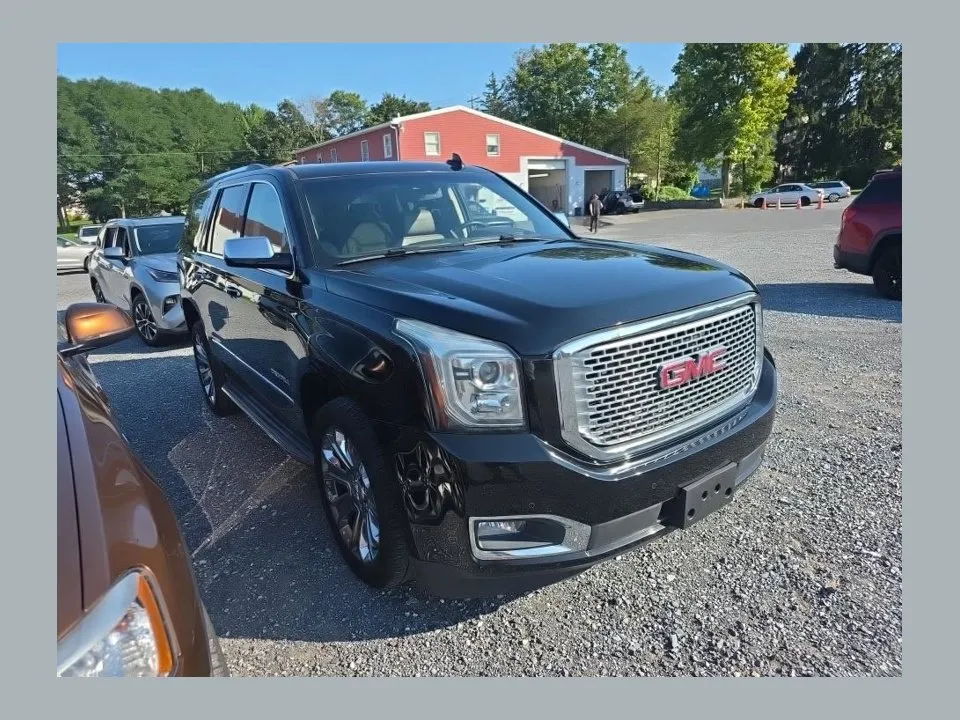Black 2016 GMC Yukon Denali for sale in Myrtle Beach, SC