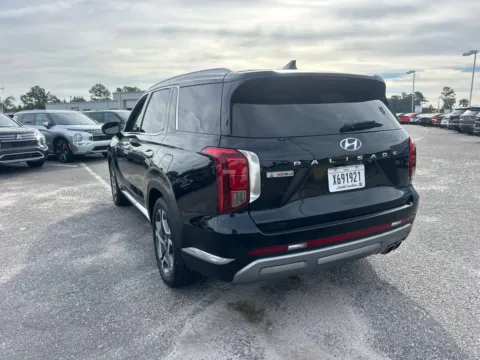 More photos of 2023 Hyundai Palisade Limited at Bob Mills Mitsubishi-Myrtle Beach, SC