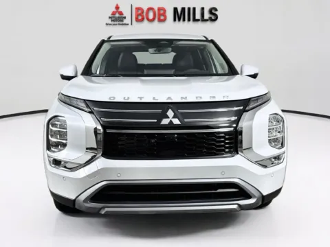 Photos of 2026 Mitsubishi Outlander SE for sale in Myrtle Beach, SC at Bob Mills Mitsubishi-Myrtle Beach