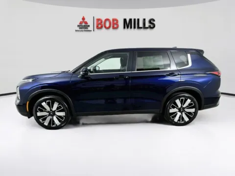More photos of 2026 Mitsubishi Outlander SE at Bob Mills Mitsubishi-Myrtle Beach, SC