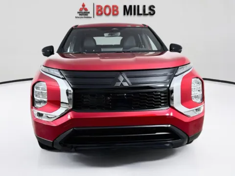 Photos of 2026 Mitsubishi Outlander LE for sale in Myrtle Beach, SC at Bob Mills Mitsubishi-Myrtle Beach