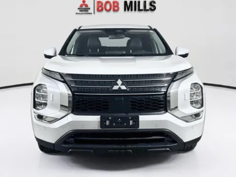 Photos of 2024 Mitsubishi Outlander SE for sale in Myrtle Beach, SC at Bob Mills Mitsubishi-Myrtle Beach
