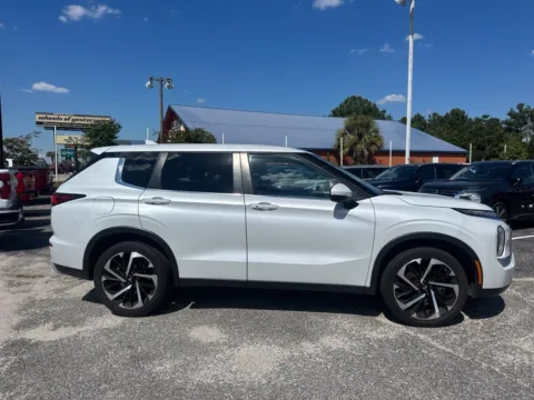 Photos of 2024 Mitsubishi Outlander SE for sale in Myrtle Beach, SC at Bob Mills Mitsubishi-Myrtle Beach