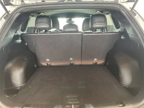 More photos of 2024 Jeep Compass Latitude at Bob Mills Mitsubishi-Myrtle Beach, SC