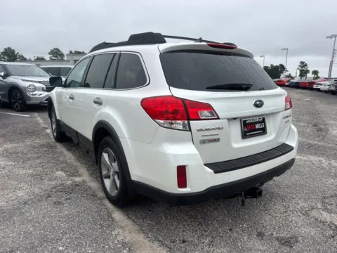 More photos of 2014 Subaru Outback 2.5i at Bob Mills Mitsubishi-Myrtle Beach, SC