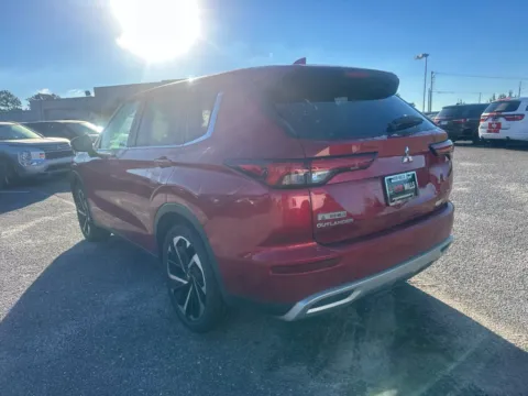 More photos of 2024 Mitsubishi Outlander SE at Bob Mills Mitsubishi-Myrtle Beach, SC