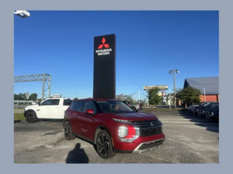Red 2024 Mitsubishi Outlander SE for sale in Myrtle Beach, SC