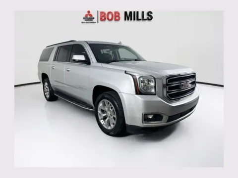 Silver 2018 GMC Yukon XL SLT Standard Edition for sale in Myrtle Beach, SC