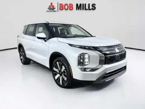 White 2026 Mitsubishi Outlander SE for sale in Myrtle Beach, SC