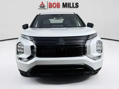 Photos of 2026 Mitsubishi Outlander LE for sale in Myrtle Beach, SC at Bob Mills Mitsubishi-Myrtle Beach