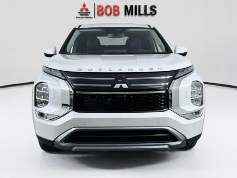 Photos of 2026 Mitsubishi Outlander SE for sale in Myrtle Beach, SC at Bob Mills Mitsubishi-Myrtle Beach