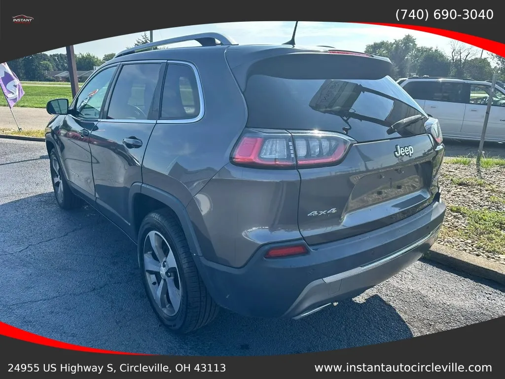Jeep Cherokee photo 6