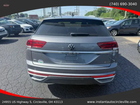 More photos of 2022 Volkswagen Atlas Cross Sport SEL 4MOTION Sport Utility 4D at Instant Auto Sales Circleville, OH