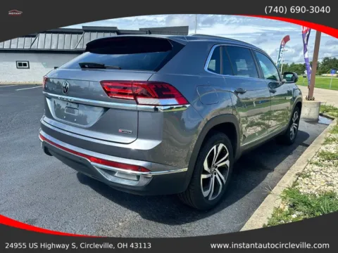 Another view of 2022 Volkswagen Atlas Cross Sport SEL 4MOTION Sport Utility 4D for sale in Circleville, OH at Instant Auto Sales Circleville