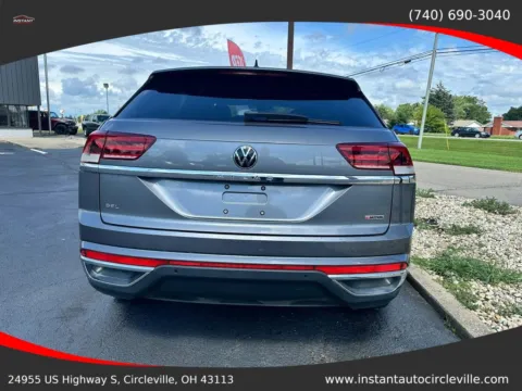 More photos of 2022 Volkswagen Atlas Cross Sport SEL 4MOTION Sport Utility 4D at Instant Auto Sales Circleville, OH