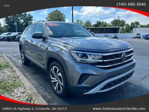 Photos of 2022 Volkswagen Atlas Cross Sport SEL 4MOTION Sport Utility 4D for sale in Circleville, OH at Instant Auto Sales Circleville