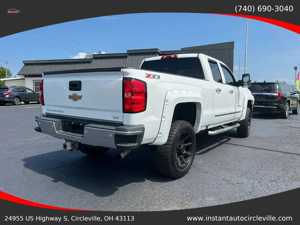 Chevrolet Silverado photo 6