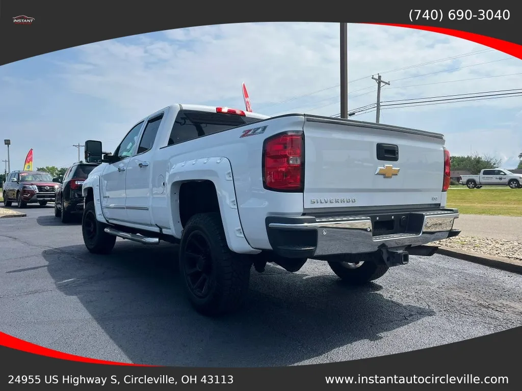 Chevrolet Silverado photo 4