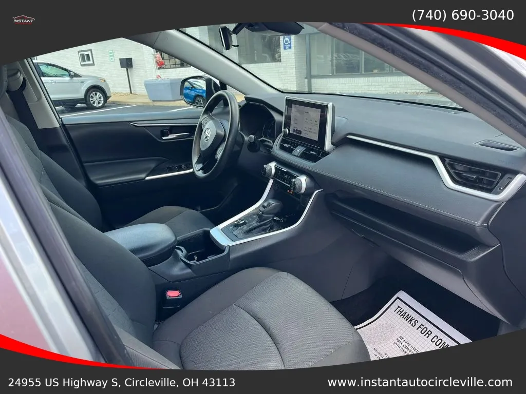 Toyota RAV4 photo 7