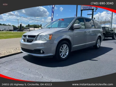Another view of 2019 Dodge Grand Caravan Passenger SXT Minivan 4D for sale in Circleville, OH at Instant Auto Sales Circleville