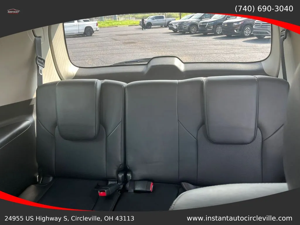 Nissan Armada photo 9