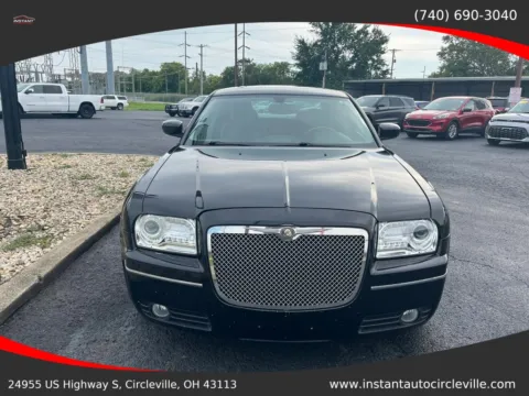 Photos of 2005 Chrysler 300 Touring Sedan 4D for sale in Circleville, OH at Instant Auto Sales Circleville