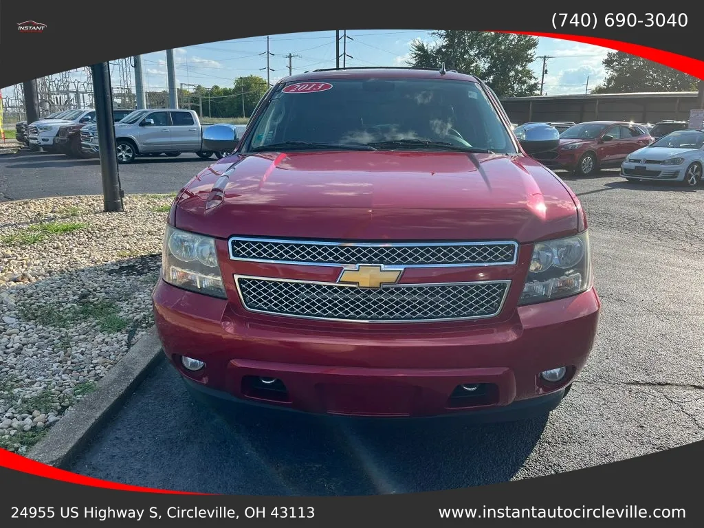 Chevrolet Tahoe photo 2