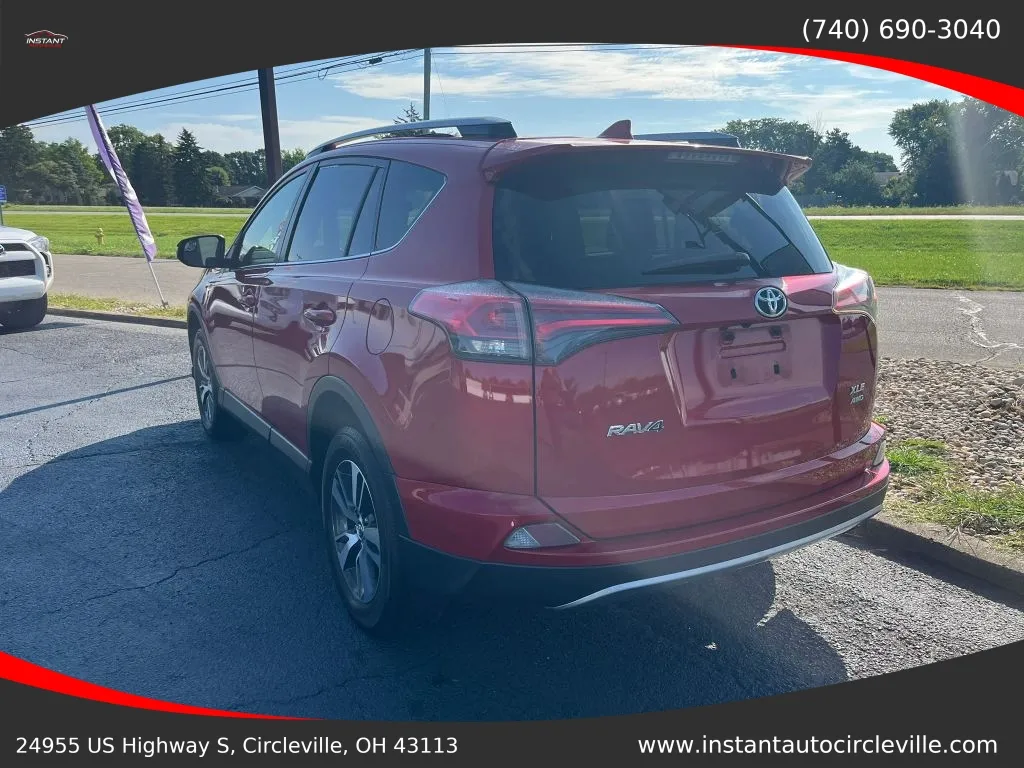 Toyota RAV4 photo 6