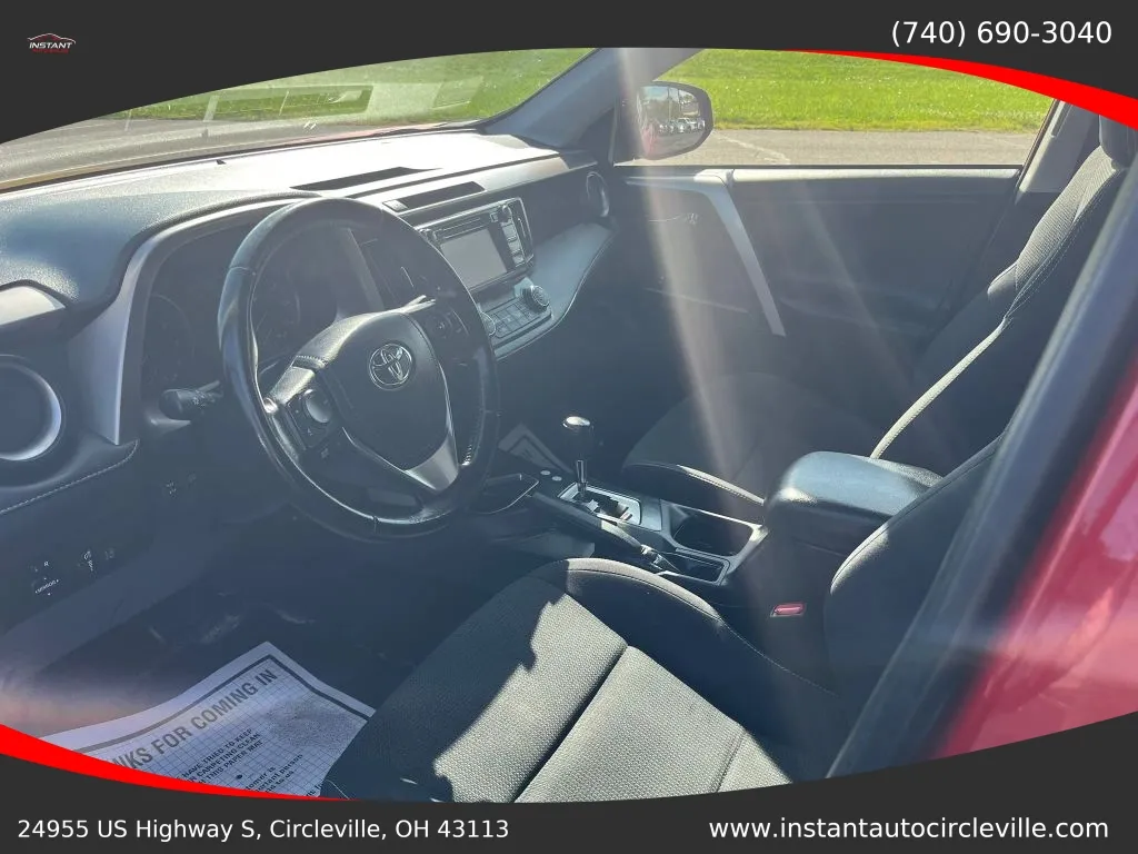 Toyota RAV4 photo 8