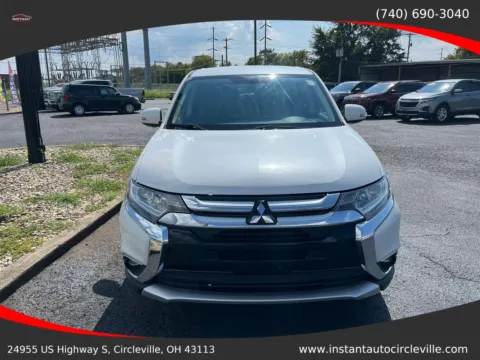 Photos of 2017 Mitsubishi Outlander SEL Sport Utility 4D for sale in Circleville, OH at Instant Auto Sales Circleville