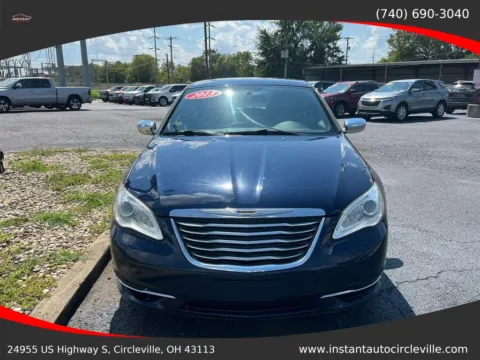 Photos of 2013 Chrysler 200 Limited Sedan 4D for sale in Circleville, OH at Instant Auto Sales Circleville