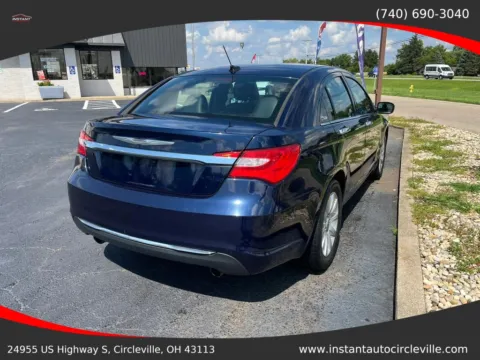 More photos of 2013 Chrysler 200 Limited Sedan 4D at Instant Auto Sales Circleville, OH