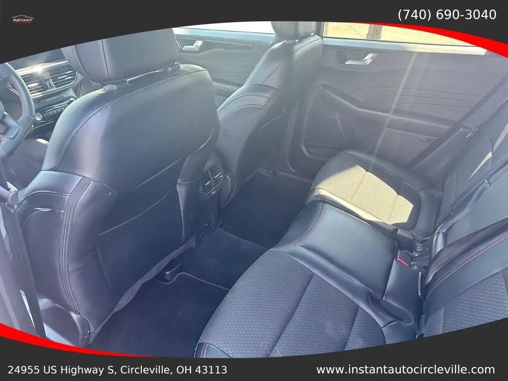 Ford Escape photo 8
