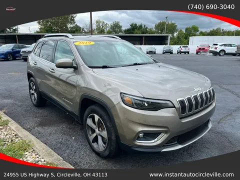 Another view of 2019 Jeep Cherokee Limited Sport Utility 4D for sale in Circleville, OH at Instant Auto Sales Circleville