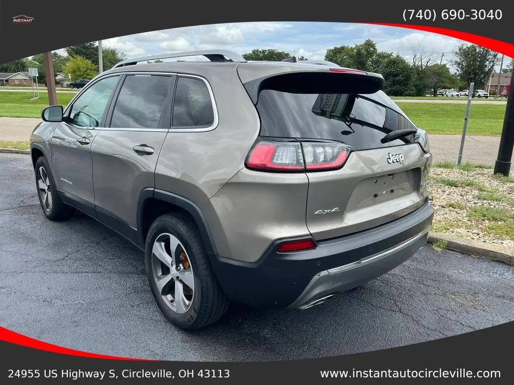 Jeep Cherokee photo 6